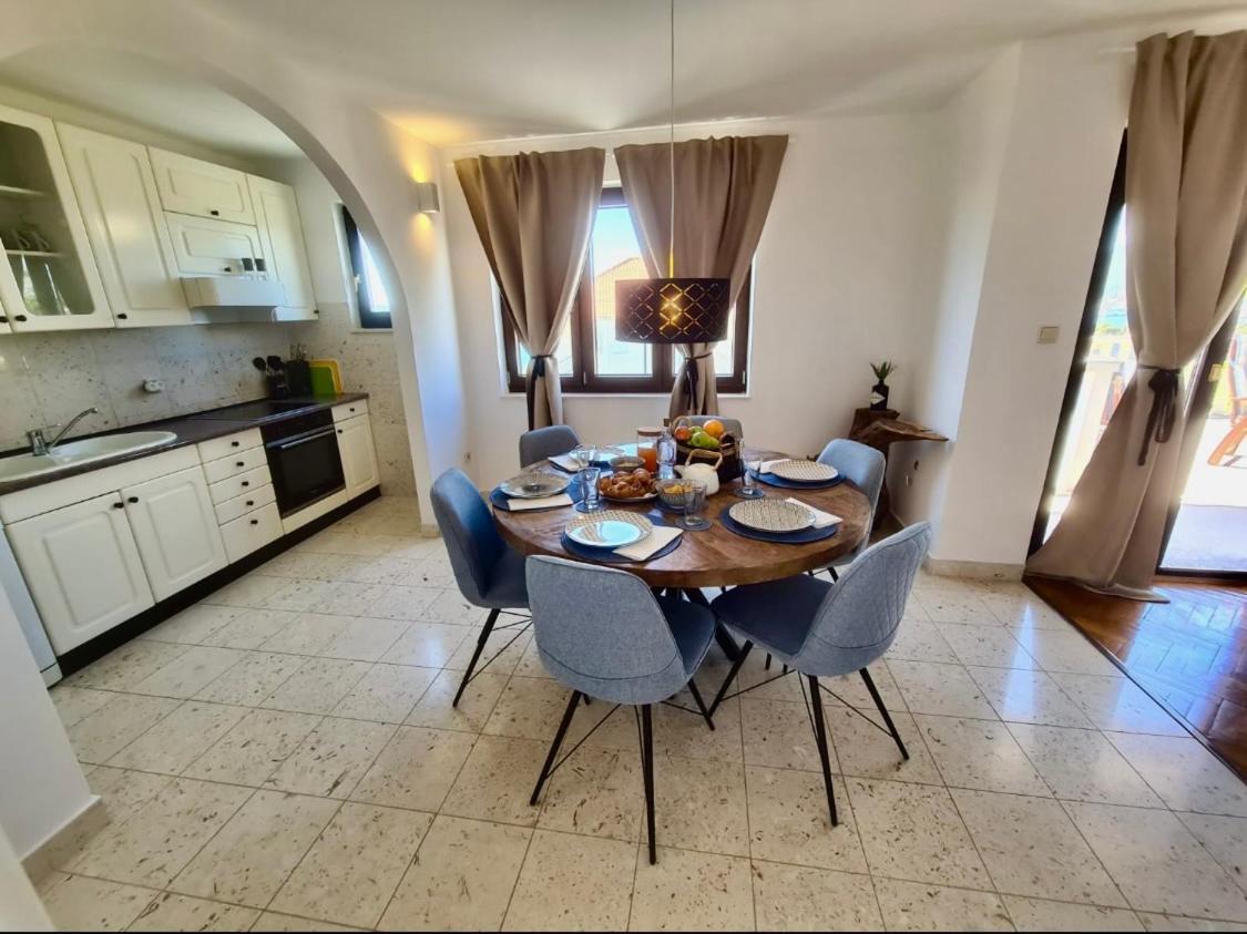Apartments Mia Okrug Gornji Bagian luar foto
